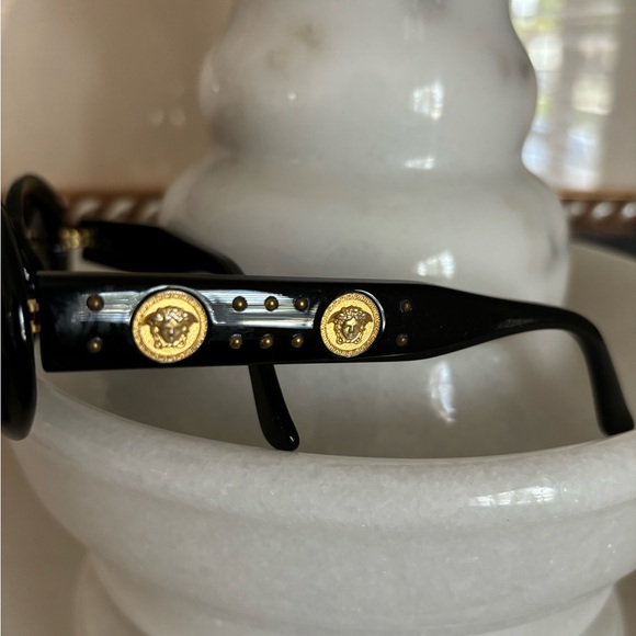 Gianni Versace Vintage 1990’s sunglasses RARE model 527/B - Picture 12 of 12